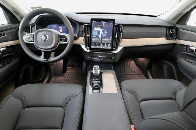 new 2026 Volvo XC90 Plug-In Hybrid car, priced at $83,325
