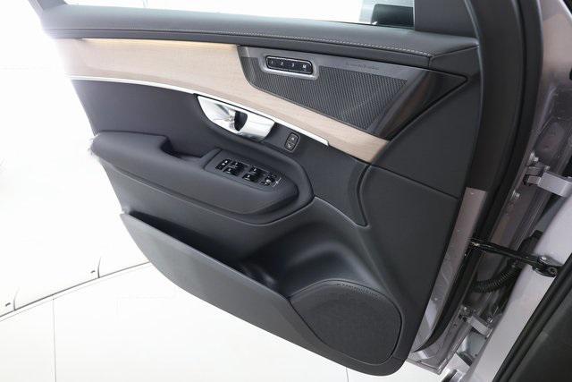 new 2026 Volvo XC90 Plug-In Hybrid car, priced at $83,325