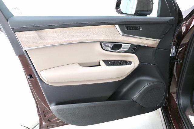 new 2026 Volvo XC90 car, priced at $58,741
