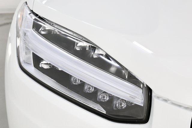used 2022 Volvo XC90 car, priced at $37,990