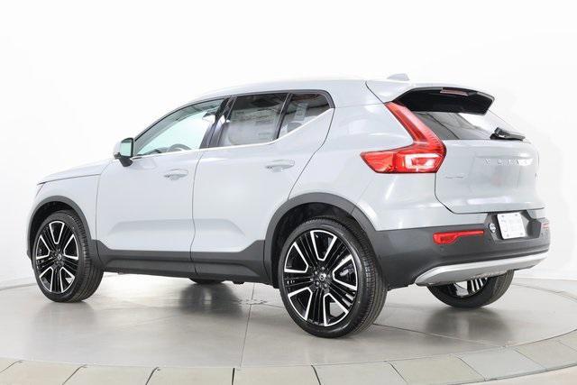 new 2025 Volvo XC40 car, priced at $54,115