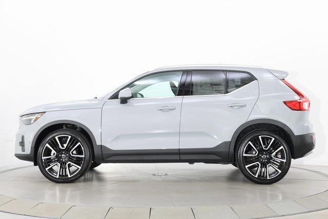 new 2025 Volvo XC40 car, priced at $54,115