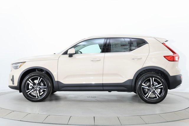 new 2025 Volvo XC40 car, priced at $45,685