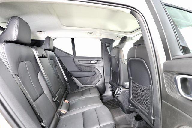 new 2025 Volvo XC40 car, priced at $45,685