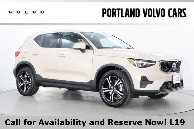 new 2025 Volvo XC40 car, priced at $39,685