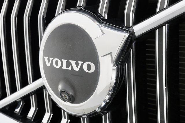 used 2022 Volvo XC60 car, priced at $37,990