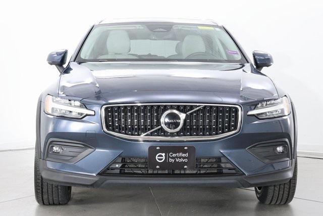 used 2023 Volvo V60 Cross Country car, priced at $43,990