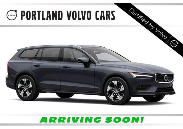 used 2023 Volvo V60 Cross Country car, priced at $43,990