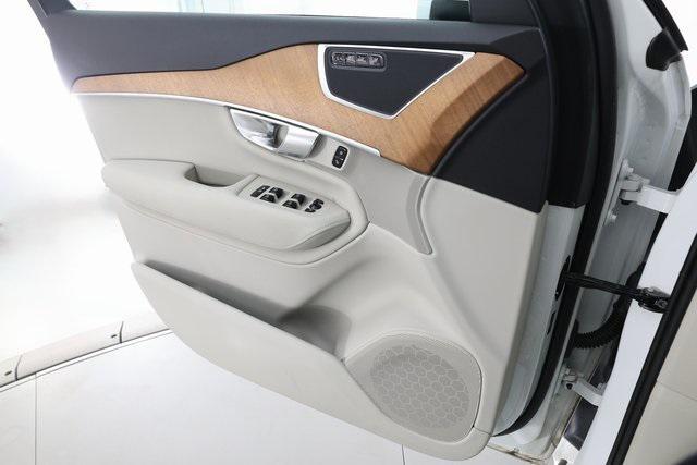 used 2022 Volvo XC90 car, priced at $43,990