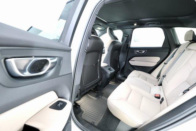 new 2026 Volvo XC60 car, priced at $56,035