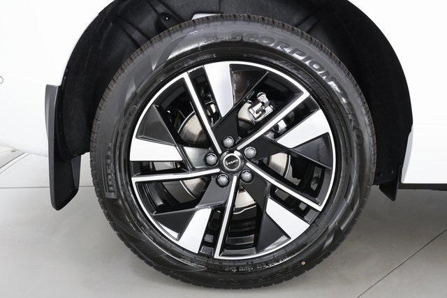 new 2026 Volvo XC60 car, priced at $56,035