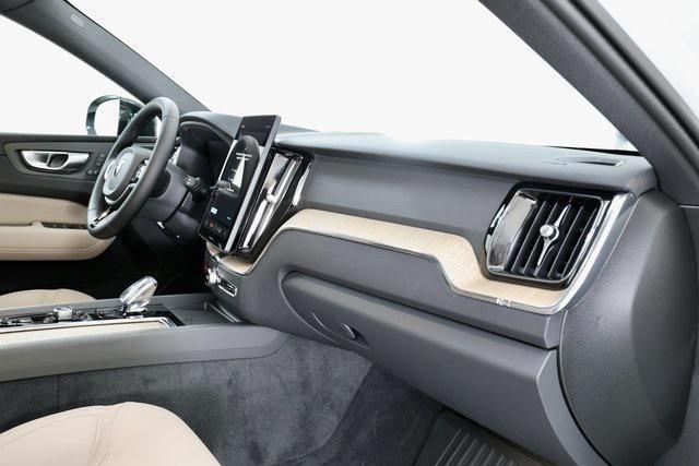new 2026 Volvo XC60 car, priced at $56,035