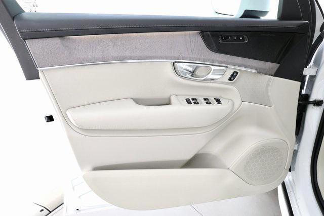 new 2026 Volvo XC90 car, priced at $72,155