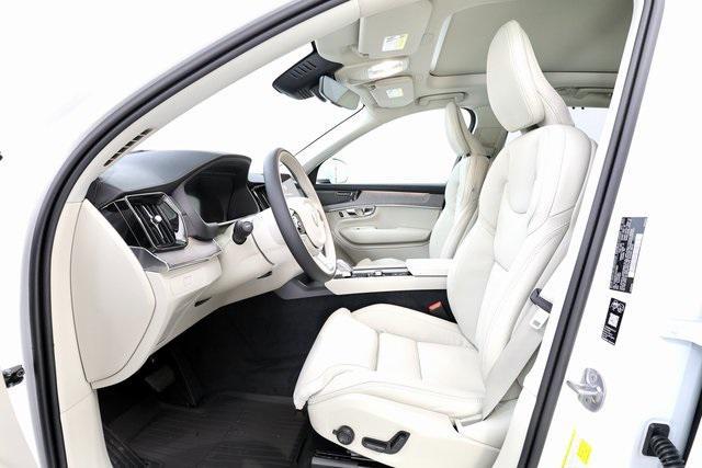 new 2026 Volvo XC90 car, priced at $72,155