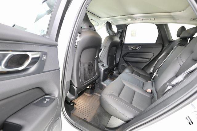 new 2025 Volvo XC60 Plug-In Hybrid car, priced at $64,200