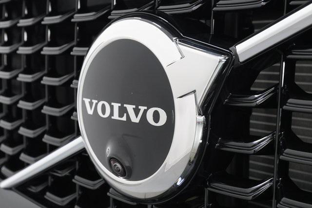 new 2025 Volvo XC60 Plug-In Hybrid car, priced at $64,200