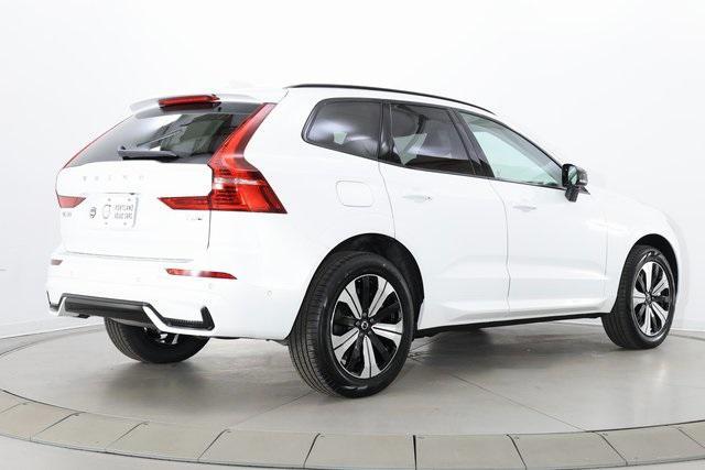 new 2025 Volvo XC60 Plug-In Hybrid car, priced at $64,200