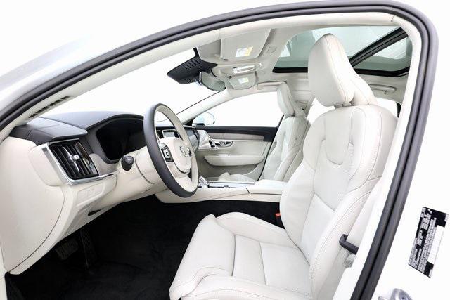 new 2025 Volvo S90 car, priced at $67,995