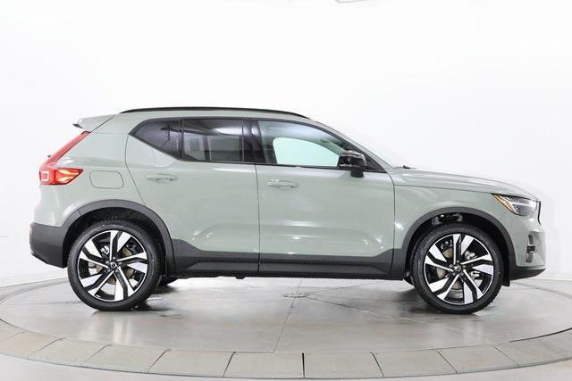 new 2025 Volvo XC40 car, priced at $51,215