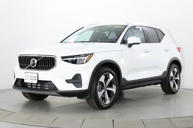 new 2025 Volvo XC40 car, priced at $44,965