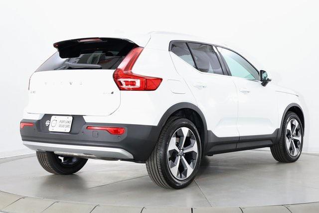 new 2025 Volvo XC40 car, priced at $44,965