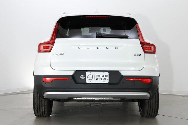 new 2025 Volvo XC40 car, priced at $44,965