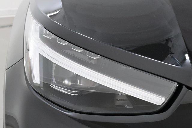 new 2025 Volvo XC40 car, priced at $46,335