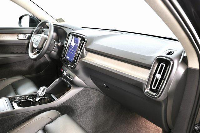 used 2025 Volvo XC40 car, priced at $35,990