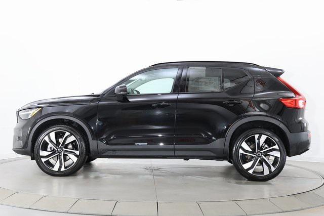 used 2025 Volvo XC40 car, priced at $35,990