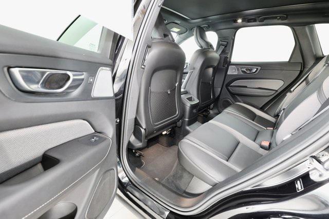used 2022 Volvo XC60 Recharge Plug-In Hybrid car, priced at $42,990