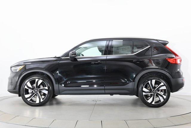 used 2025 Volvo XC40 car, priced at $35,990
