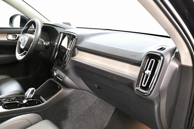 used 2025 Volvo XC40 car, priced at $35,990
