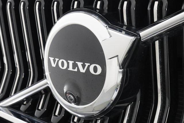 used 2025 Volvo XC40 car, priced at $35,990