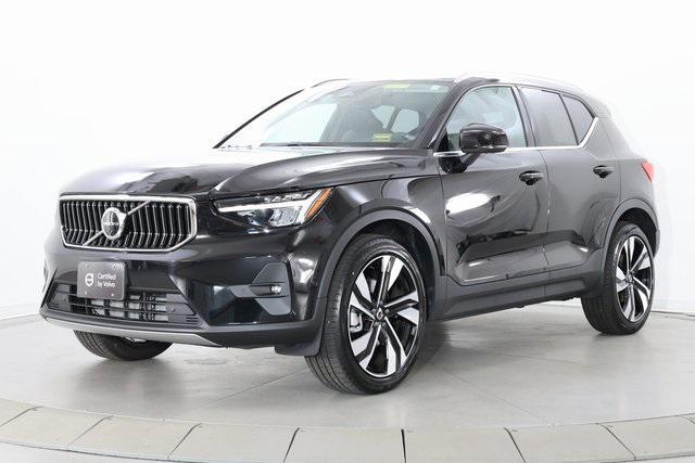 used 2025 Volvo XC40 car, priced at $35,990