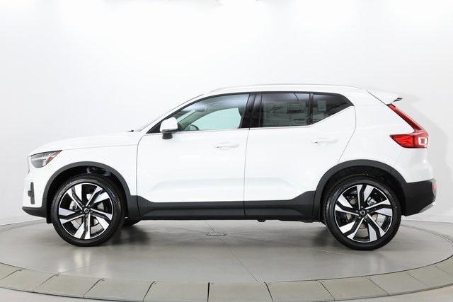 new 2025 Volvo XC40 car, priced at $49,540