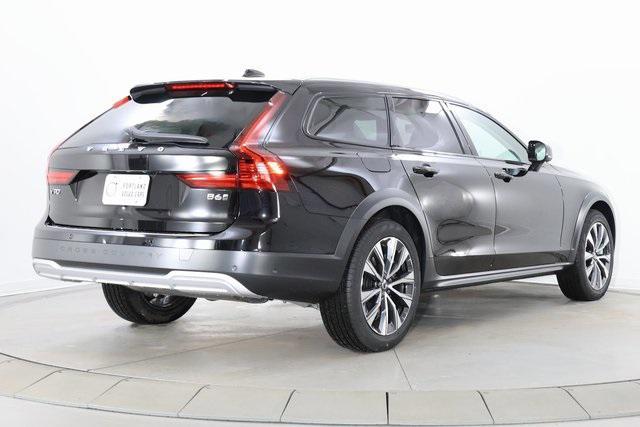 new 2025 Volvo V90 Cross Country car, priced at $63,530