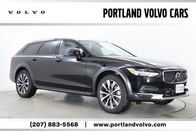 new 2025 Volvo V90 Cross Country car, priced at $63,530