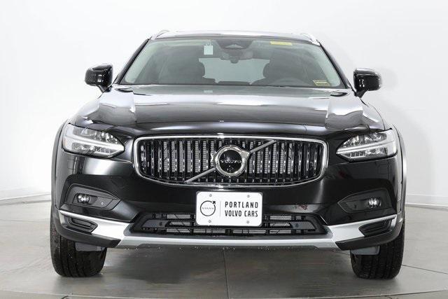 new 2025 Volvo V90 Cross Country car, priced at $63,530