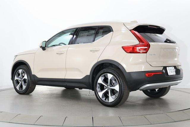 new 2025 Volvo XC40 car, priced at $43,800