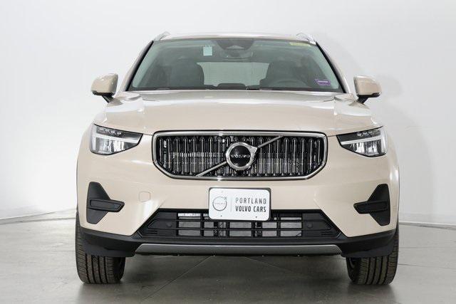 new 2025 Volvo XC40 car, priced at $43,800