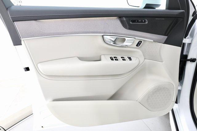 new 2026 Volvo XC90 car, priced at $72,155