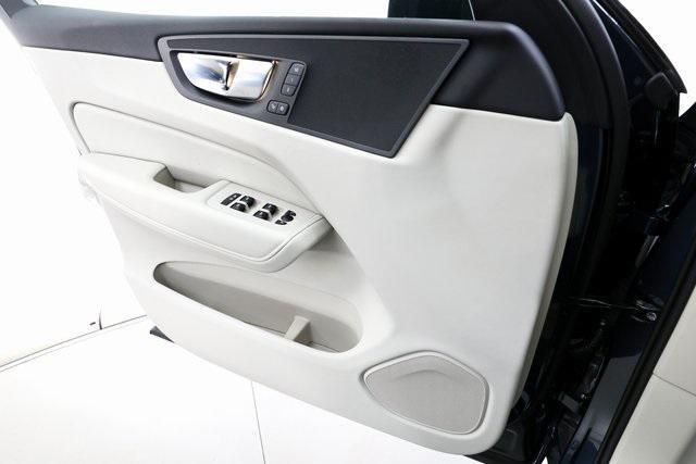 new 2025 Volvo XC60 car, priced at $55,360