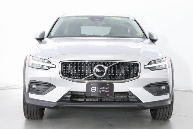 used 2025 Volvo V60 Cross Country car, priced at $42,990