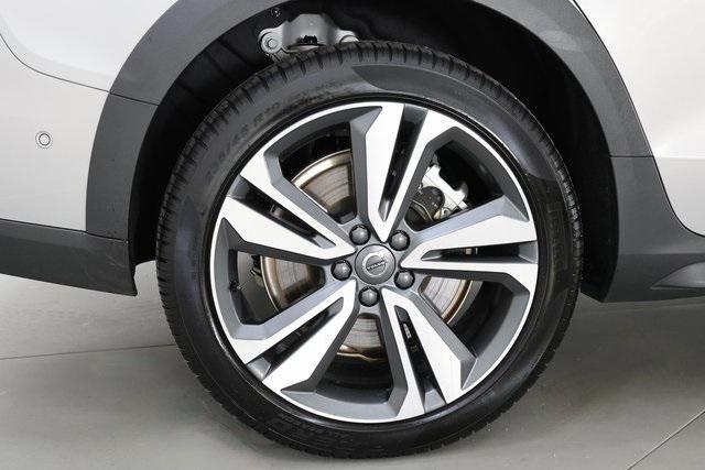 used 2025 Volvo V60 Cross Country car, priced at $42,990