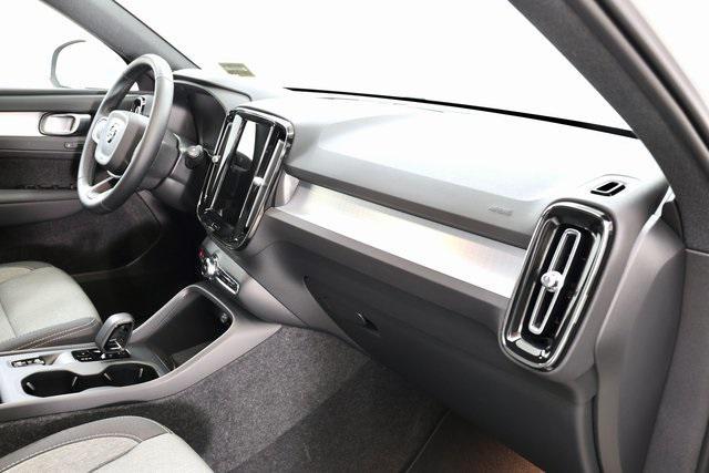 used 2025 Volvo XC40 car, priced at $33,990