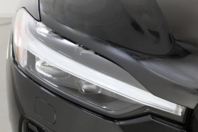 new 2026 Volvo XC60 car, priced at $56,035