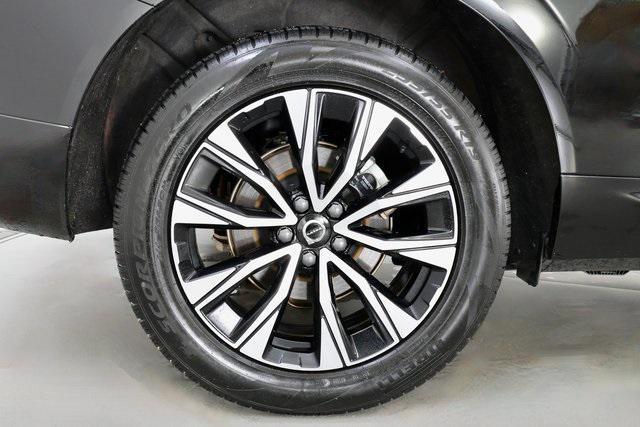used 2025 Volvo XC60 car, priced at $35,790