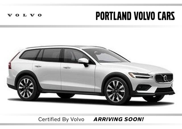 used 2025 Volvo V60 Cross Country car, priced at $44,990