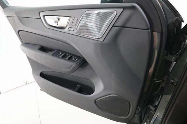 new 2026 Volvo XC60 car, priced at $58,750