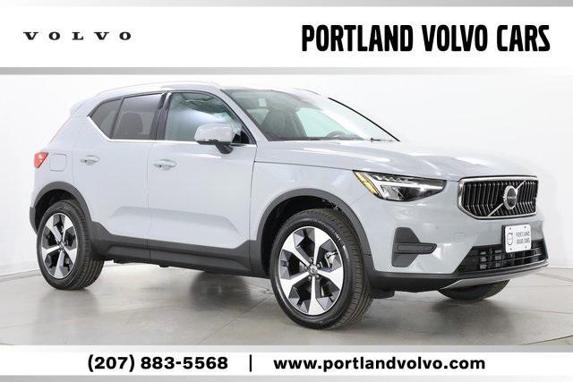 new 2025 Volvo XC40 car, priced at $44,015